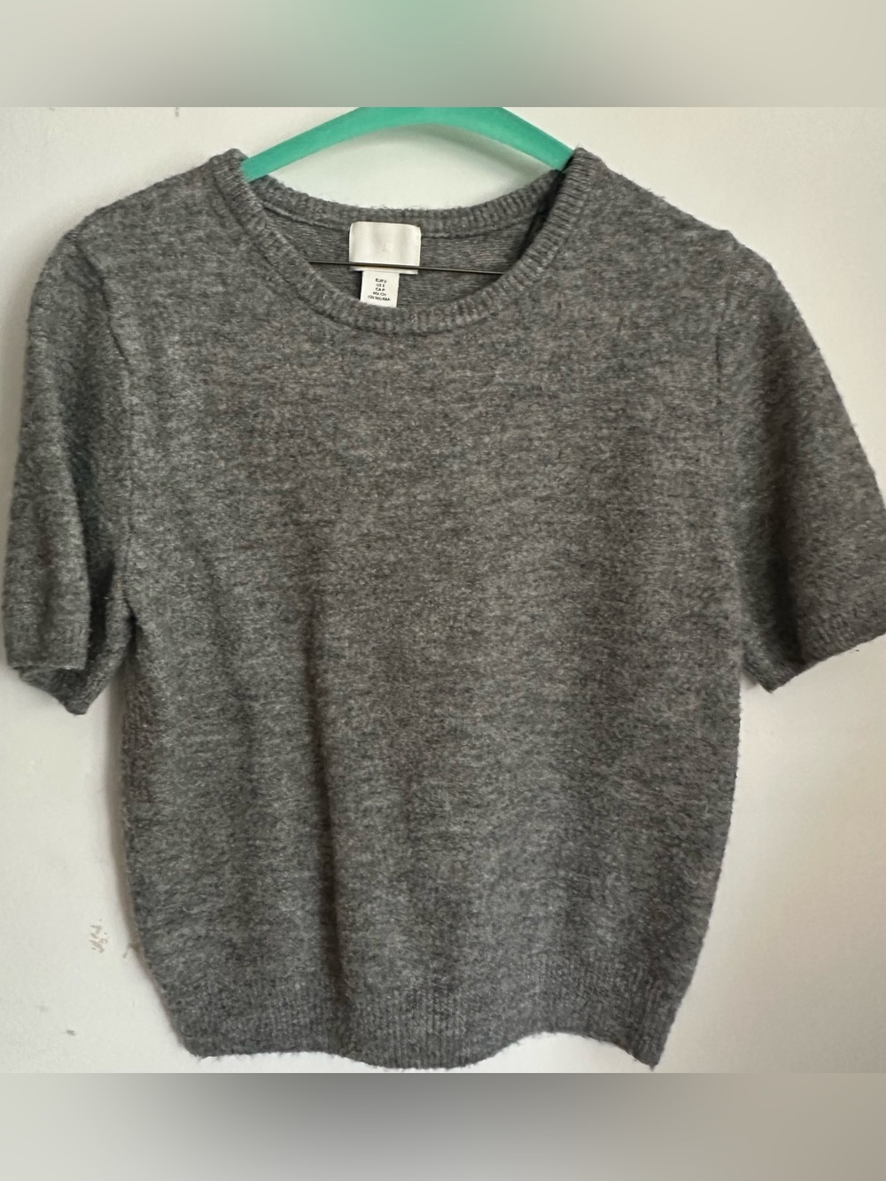 H&M Short Sleeve Crewneck Sweater in Heather Gray